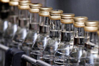 Фотография к новости: В Алматы выявлен подпольный цех по изготовлению алкогольной продукции