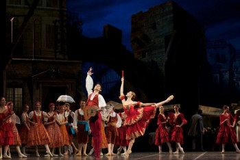 Фотография к новости: Сегодня Всемирный день театра