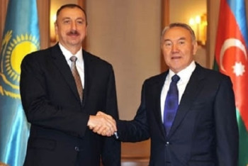 Фотография к новости: Нурсултан Назарбаев поздравил Ильхама Алиева с Днем Республики