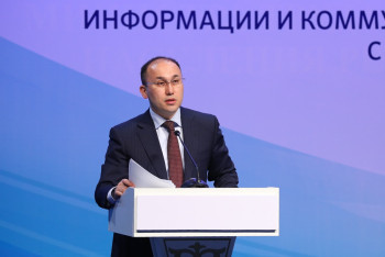 Фотография к новости: Д.Абаев: Паблики в соцсетях не относятся к СМИ