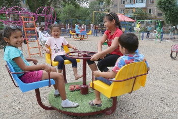 Фотография к новости: Нам не нужны дорогие дворы - аким Карагандинской области