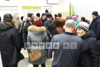 Фотография к новости: Жители Уральска жалуются на систему электронных очередей в поликлиниках