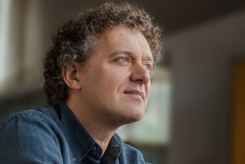 Фотография к новости: Итальянский пианист Андреа Луккезини выступит на ЭКСПО-2017