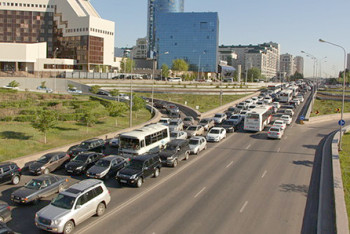 Фотография к новости: Акимат Астаны не отказался от плана изменить рабочий график предприятий