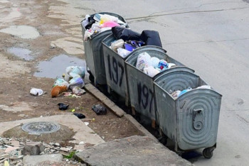 Фотография к новости: Новорожденную девочку нашли возле мусорного бака в Атырау