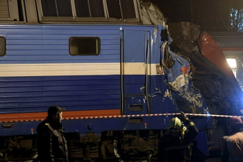 Фотография к новости: В России столкнулись поезд и электричка: 50 пострадавших