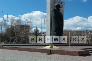 Фотография к новости: Полицейские в Темиртау задержали мужчину, укравшего звезду вечного огня