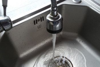 Фотография к новости: В Темиртау рекомендуют употреблять только кипяченую или бутилированную воду 