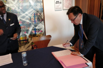 Фотография к новости: Документ о защите медработников в вооруженных конфликтах подписал Казахстан 