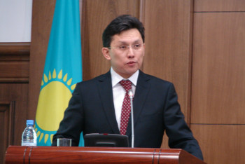 Фотография к новости: Минфин: Ущерб от нелегального импорта из КНР в ЕАЭС превышает 100 млрд тенге