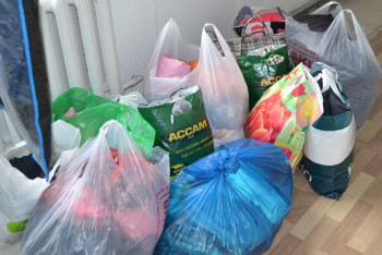 Фотография к новости: В Акмолинской области пострадавшим от паводка оказывают гуманитарную помощь