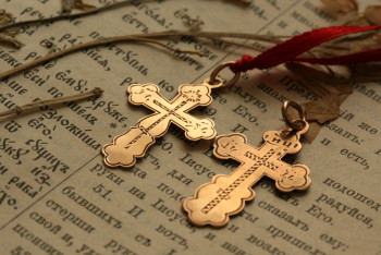 Фотография к новости: Из храма Николая Чудотворца в СКО выкрали золотые и серебряные кресты 