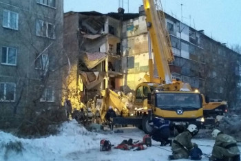 Фотография к новости: Очевидец обрушения: «Я услышал хлопок в 22:45»