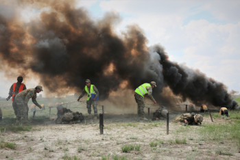 Фотография к новости: Казахстанские новобранцы проходят курс молодого бойца