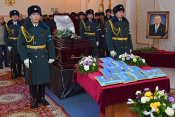 Фотография к новости: В СКО простились с известным аграрием Геннадием Зенченко