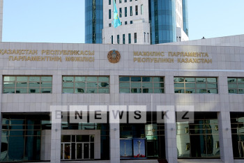 Фотография к новости: Сегодня на заседании Мажилиса обсудят вопрос автомобильного сообщения между РК и Сербией