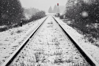 Фотография к новости: 12 пассажирских поездов задерживаются из-за схода грузовых вагонов