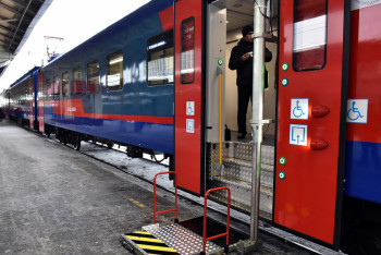 Фотография к новости: На Караганду и Кокшетау с Астаны запущены новые электропоезда