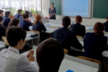 Фотография к новости: Школы Алматы полностью оснастят физико-математическими кабинетами