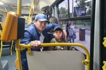 Фотография к новости: После поездки в автобусе Байбек дал ряд поручений 