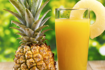 Фотография к новости: Специалисты обнаружили в ананасовом соке вещества, продлевающие молодость 