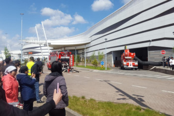 Фотография к новости: Более 2000 человек эвакуировали из ТРЦ в Нур-Султане