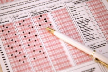 Фотография к новости: Экс-главу "НацЦентра тестирования" обвиняют в получении взятки 