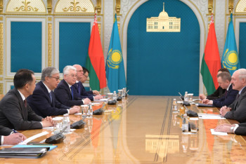 Фотография к новости: Токаев встретился с президентами Беларуси и Молдовы