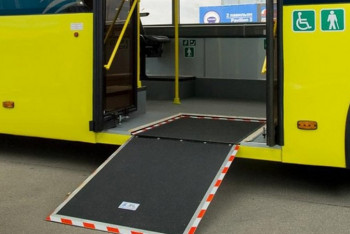 Фотография к новости: Водителя столичного автобуса уволили за отказ опустить пандус 