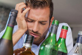 Фотография к новости: Алматинские полицейские помогли мужчине бросить пить