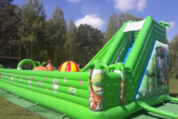 Фотография к новости: АДГСПК начало расследование трагедии с батутом в Караганде