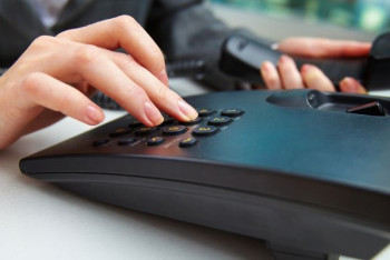 Фотография к новости: Казахстанцы смогут узнать по горячей линии, как отдыхают их дети