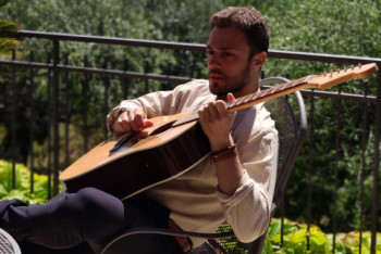 Фотография к новости: Певец Сон Паскаль: Я выучил казахский язык в такси