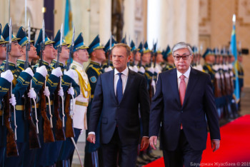 Фотография к новости: Токаев встретился с президентом Европейского Совета