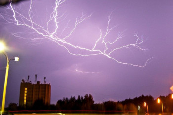 Фотография к новости: Штормовое предупреждение объявлено в шести областях Казахстана