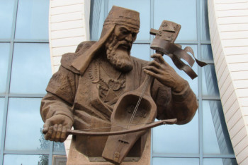 Фотография к новости: В Кызылординской области открылись кружки по обучению игре на кобызе