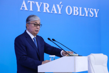 Фотография к новости: Токаев поручил решить вопрос с урегулированием зарплат казахстанских и иностранных работников