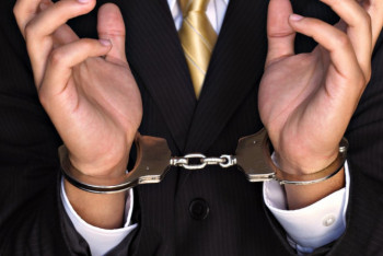 Фотография к новости: За сбор премий у сотрудников осужден глава управления спецслужбы охраны МВД Алматы