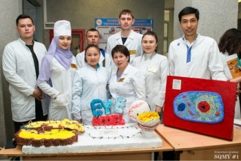 Фотография к новости: Студенты из СКО изготовили сердце и печень человека из пластика