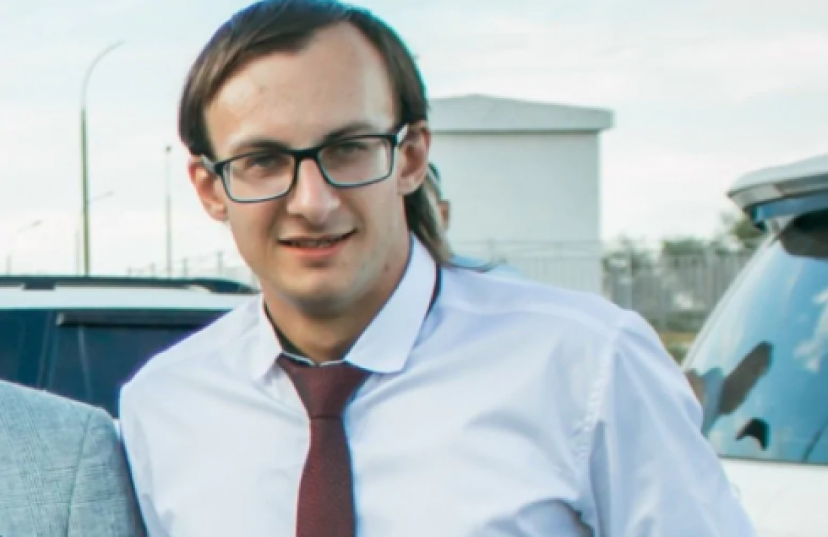  из социальных сетей