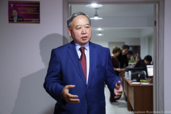 Фотография к новости: Тугел поздравил Токаева с уверенной победой