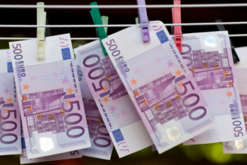 Фотография к новости: 19 тыс. фальшивых евро пыталась сбыть группа мужчин в Костанае 