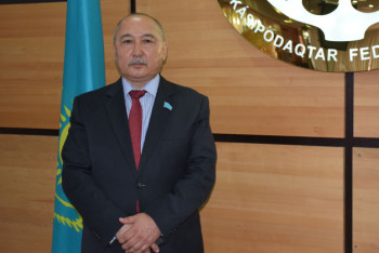 Фотография к новости: Президент старается учитывать мнение всего населения - Амангельды Таспихов