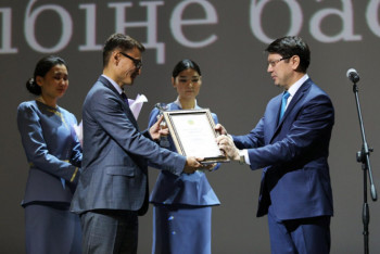 Фотография к новости: Лучших медработников 2019 года выбрали в Казахстане