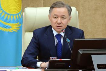 Фотография к новости: Нигматулин подписал распоряжение о созыве совместного заседания палат Парламента РК