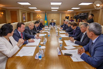 Фотография к новости: Дипломаты обсудили идею создания Клуба зарубежных друзей АНК