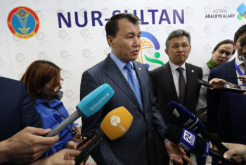 Фотография к новости: Шпекбаев удивился ревизорам, умудряющимся не потратить ни тиына в командировках