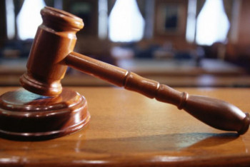 Фотография к новости: За игру в карты в салоне авто североказахстанцев оштрафовали на 2 млн тенге