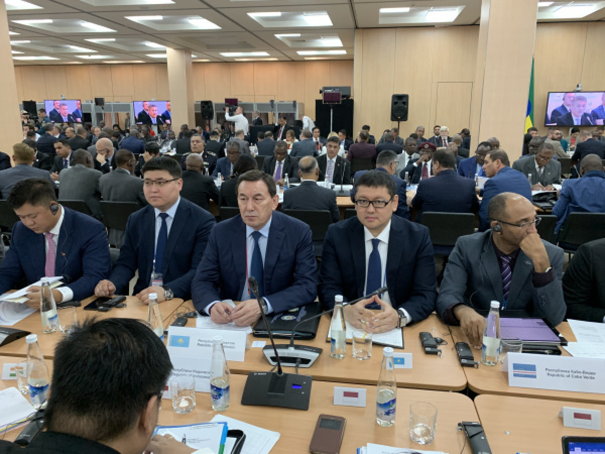  пресс-служба Президента РК