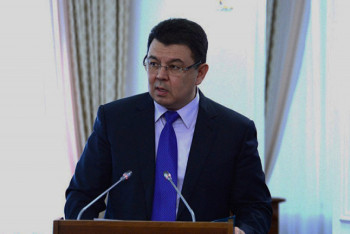 Фотография к новости: О жестких условиях по экспорту казахстанского бензина рассказал Бозумбаев